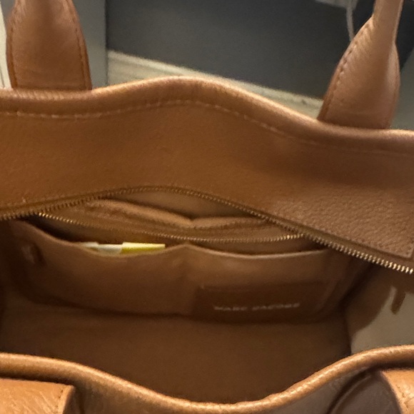 Marc Jacobs Tan Tote and Wallet Set - Picture 7 of 15